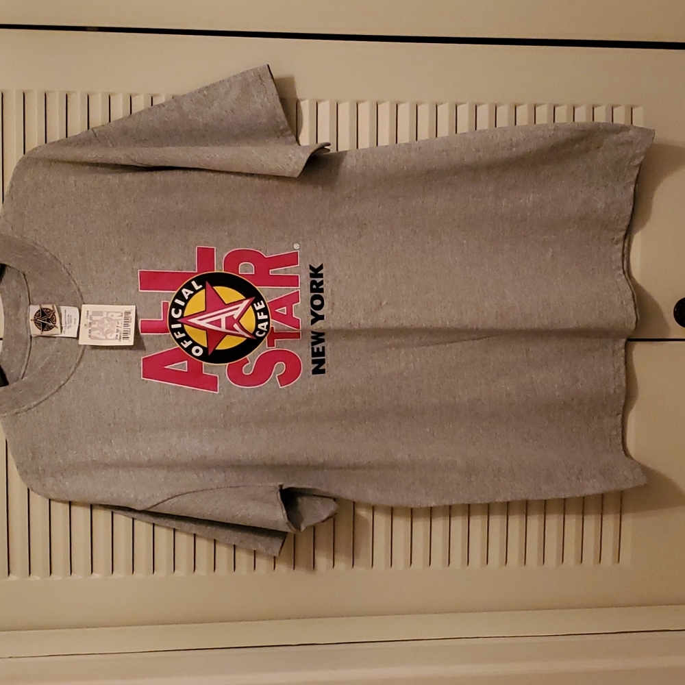 Collectors: New, unisex, tshirt from former All Star Cafe in NYC